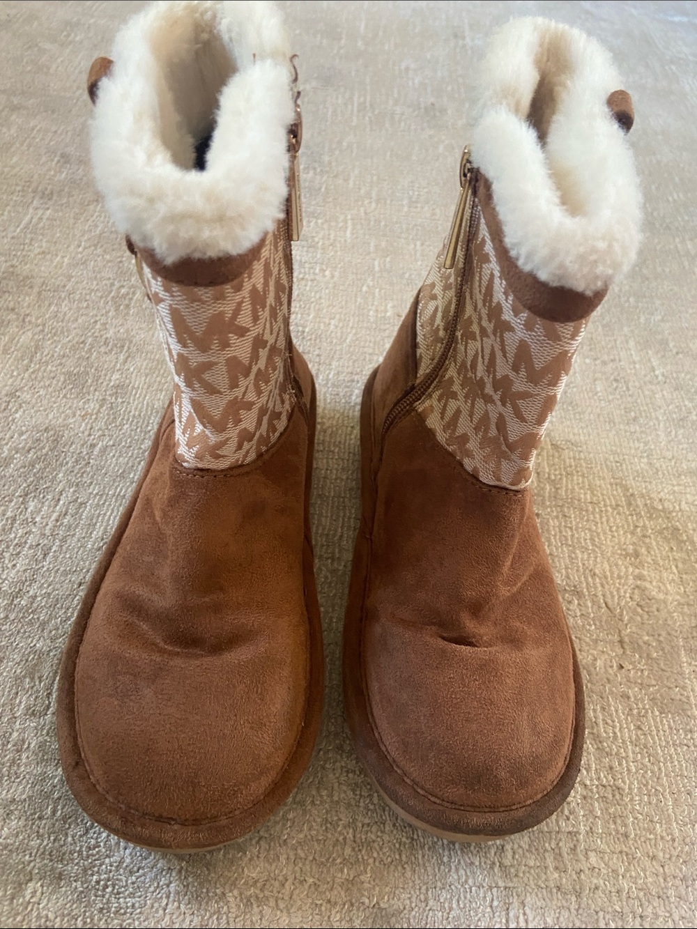Michael Kors Tan Brown Suede Logo Shearling UGG style Boots